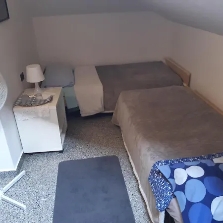 Hébergement de vacances La Tua Mansarda A *